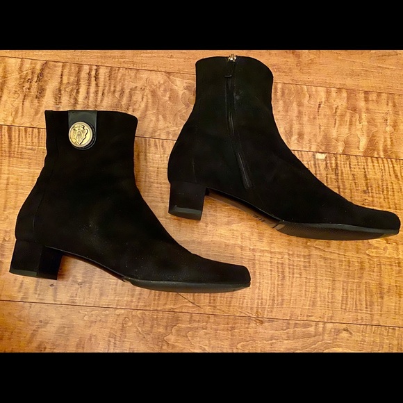 Gucci Black Suede Booties - Picture 7 of 11